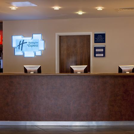 Holiday Inn Express Σλόουθ Εσωτερικό φωτογραφία