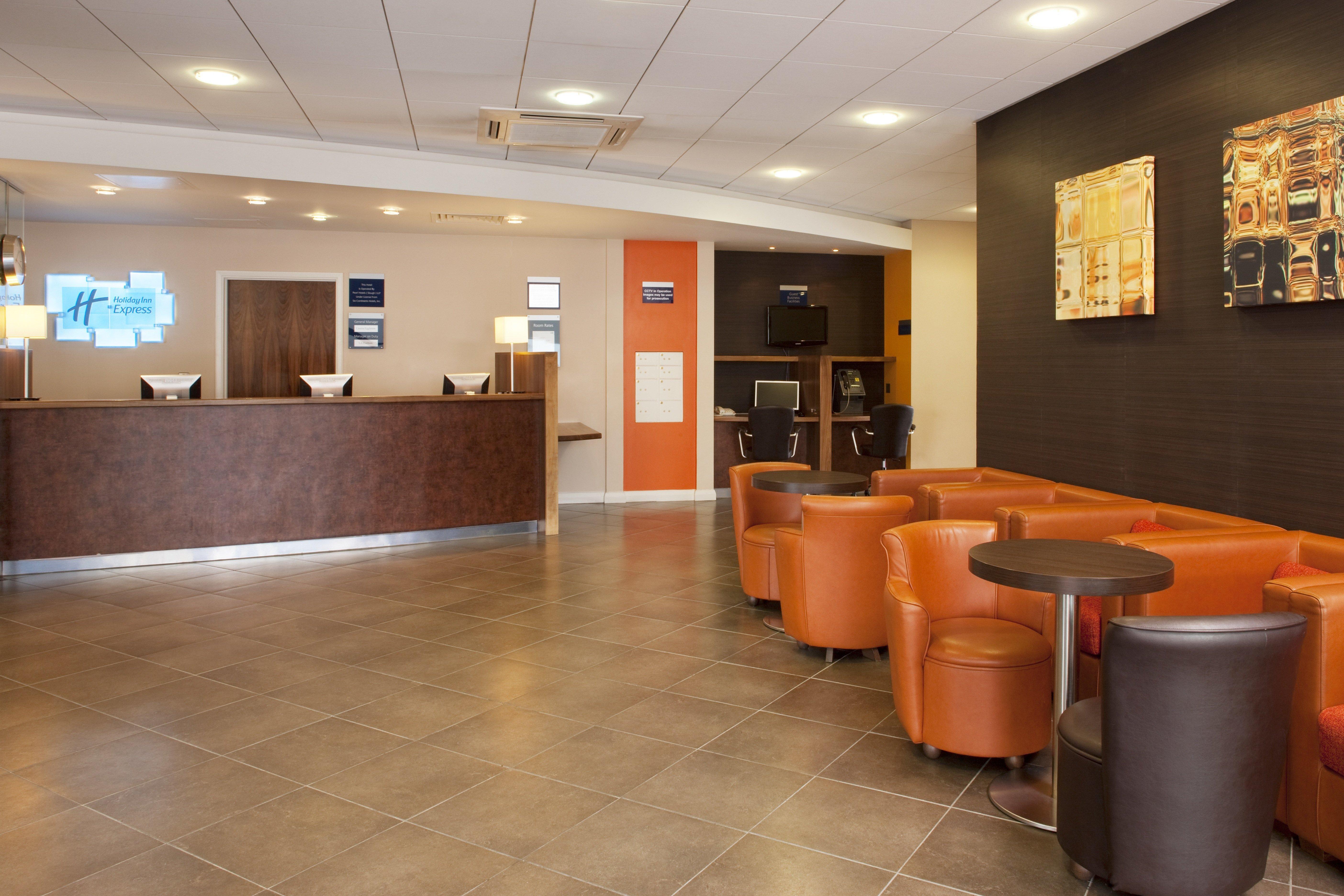 Holiday Inn Express Σλόουθ Εξωτερικό φωτογραφία