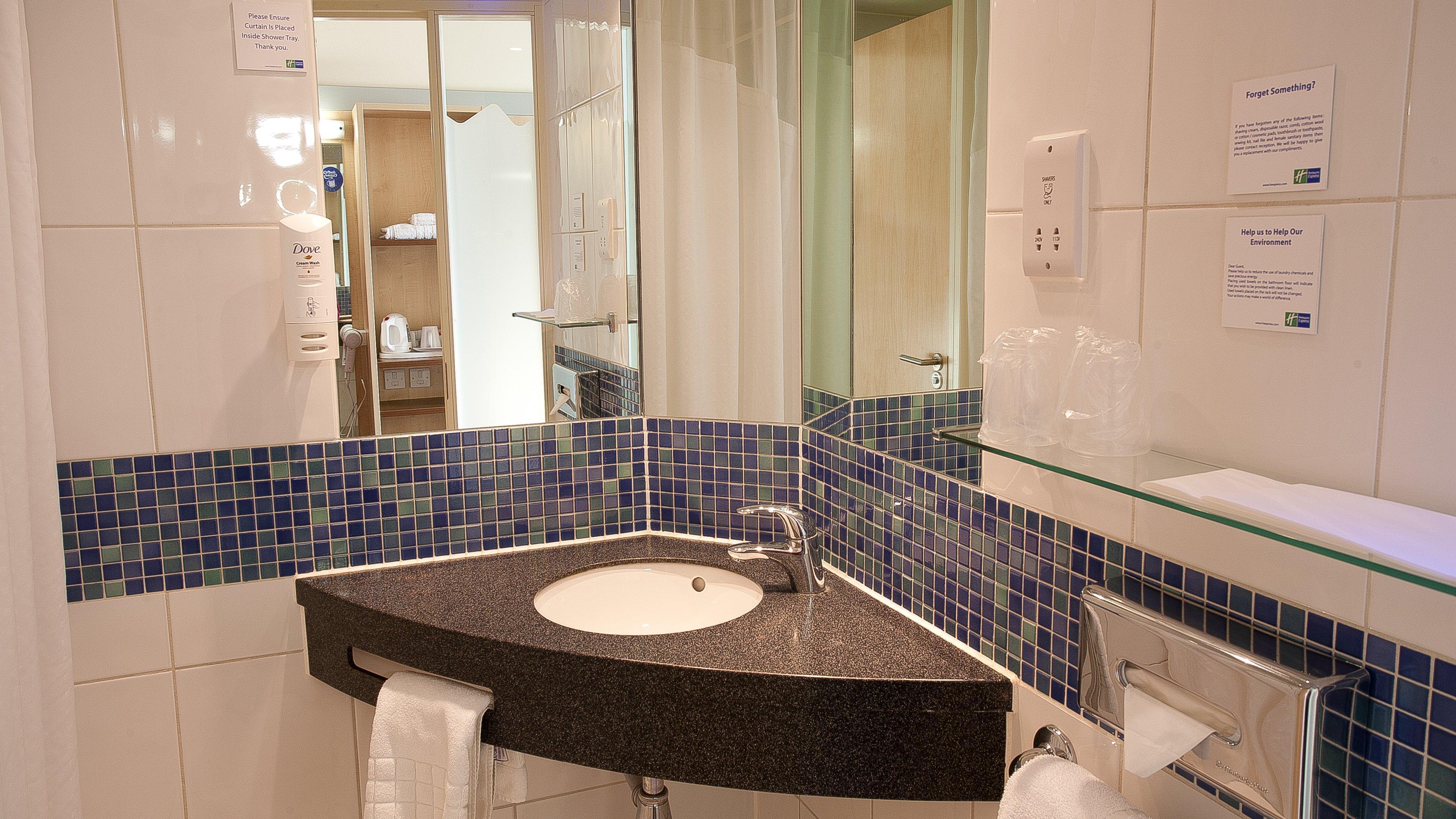 Holiday Inn Express Σλόουθ Εξωτερικό φωτογραφία