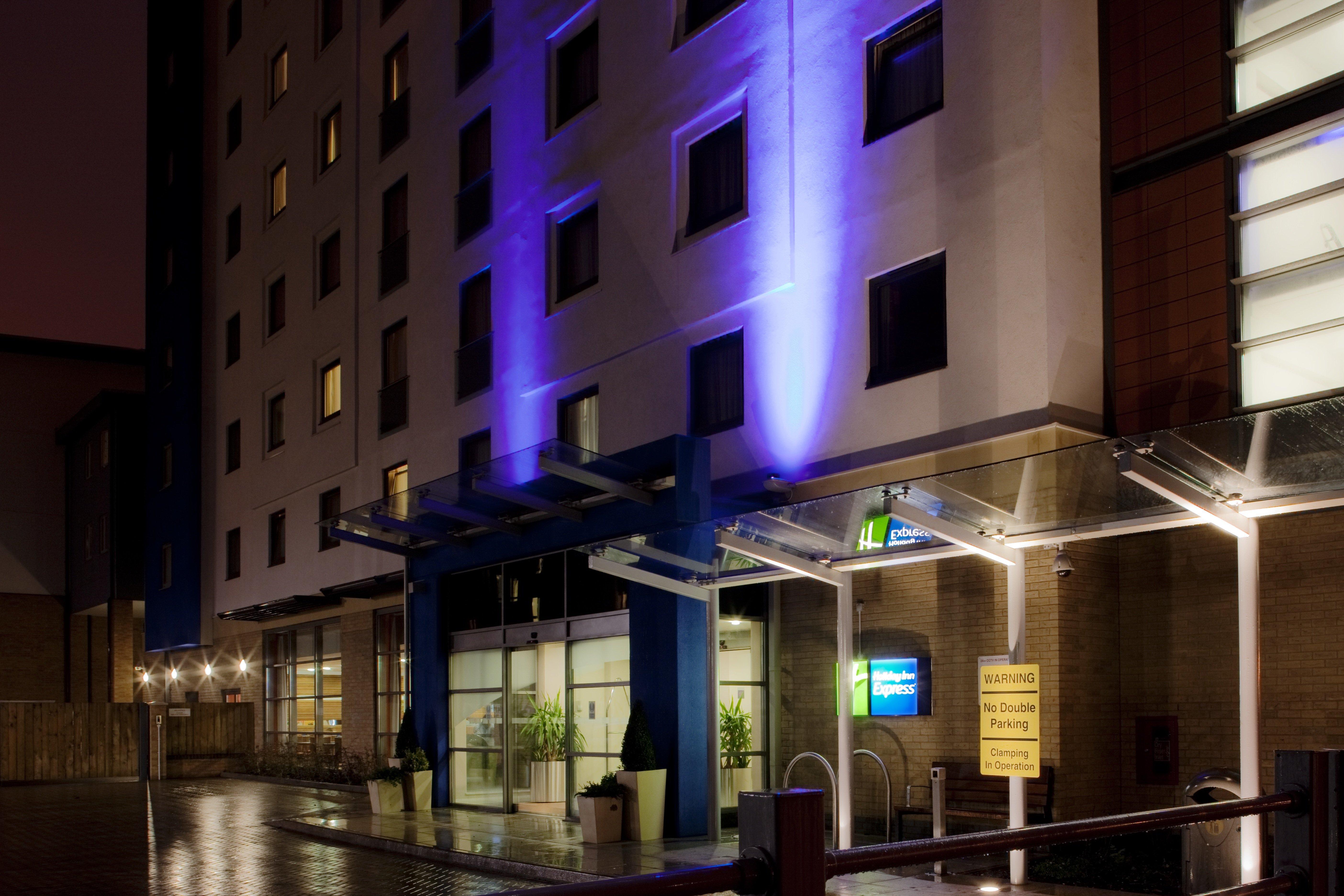 Holiday Inn Express Σλόουθ Εξωτερικό φωτογραφία