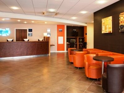 Holiday Inn Express Σλόουθ Εξωτερικό φωτογραφία